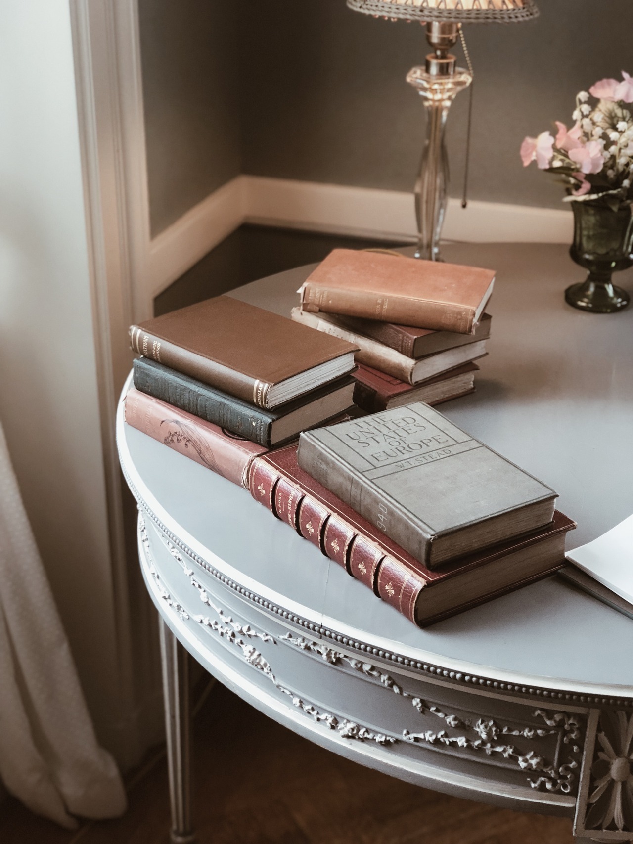 heather–moors:  10.16.18// hello friends :) I have been so busy plotting my novel