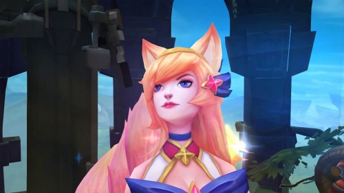 Star Guardian Ahri - League of LegendsView in 3D:https://teemo.gg/model-viewer?skinid=ahri-14&amp;mo