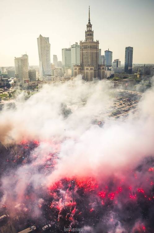 Warszawa by Kamil Leczkowski ᴾᴴᴼᵀᴼ01.08 17:00 - Godzina &ldquo;W&rdquo;