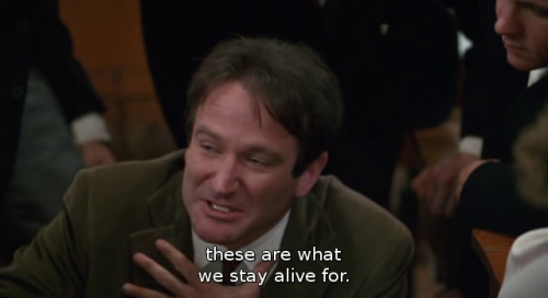 mou-eklepsan-ton-monokero:  adrakse-tin-mera:  Dead Poets Society.  Αγαπημένη ταινία. 