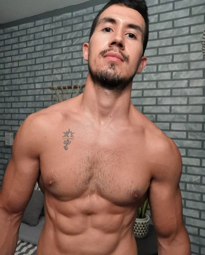 :• Omar Velázquez 🇲🇽 porn pictures