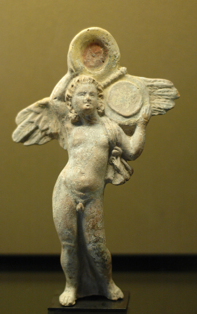 art-mirrors-art:
“ Eros holding a mirror for Aphrodite, Terracotta figurine from Myrina, Lemnos (c.60-30s BCE)
”