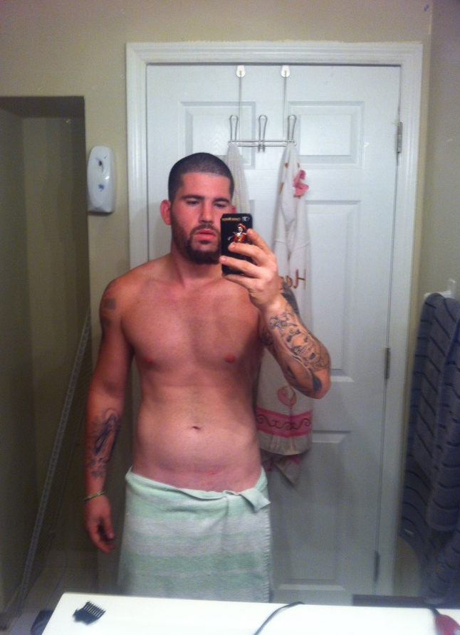 thehornyguys:  Hot dude
