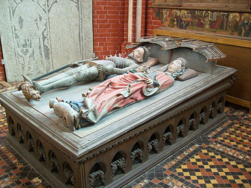 Effigies of King Albert of Sweden (d. 1412) and his wife Queen Richardis of Schwerin (d. 1377) on th