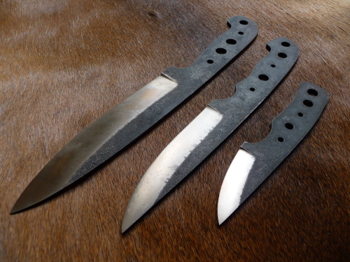 ru-titley-knives:  3 Amigos. I also got this camp knife blank back in 3.5mm thick high carbon saw blade steel . It should make a great companion to the bushcrafter and necker / pocket pal in the same steel ,once I decide on what the handles should be