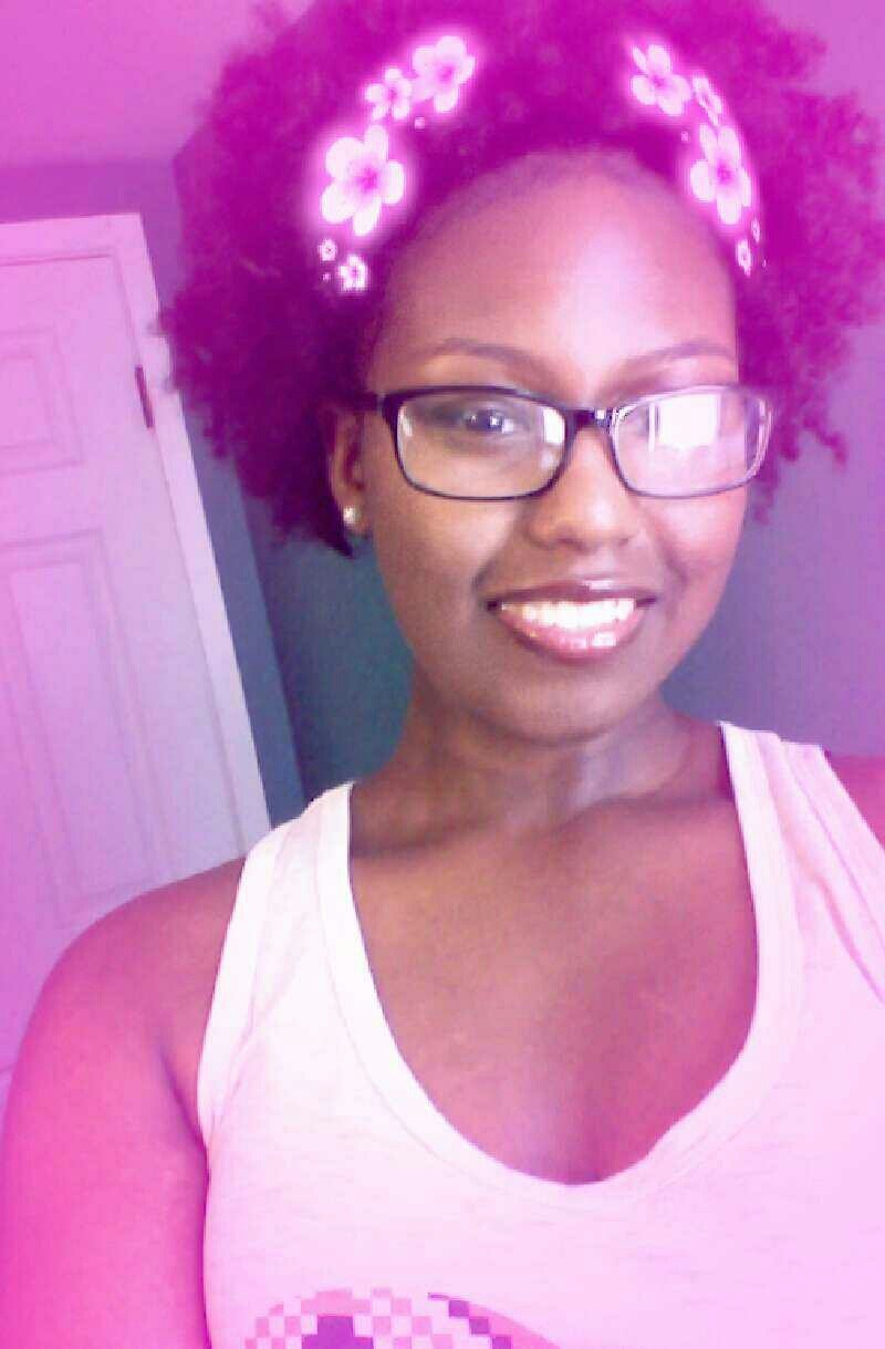 whatever-floats-your-boat999:  Blackout summer snapchat edition 😋🌹