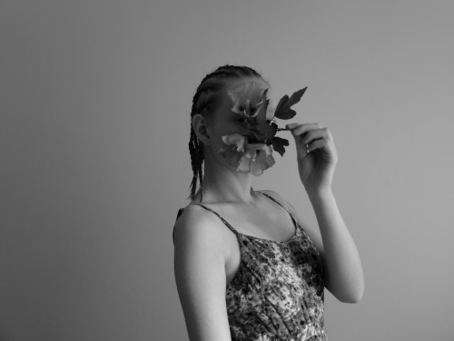 dcci: Lil doe /// Morning Self Portrait [Braids by Nicole]Upstate NY | July 2016Image shot by m