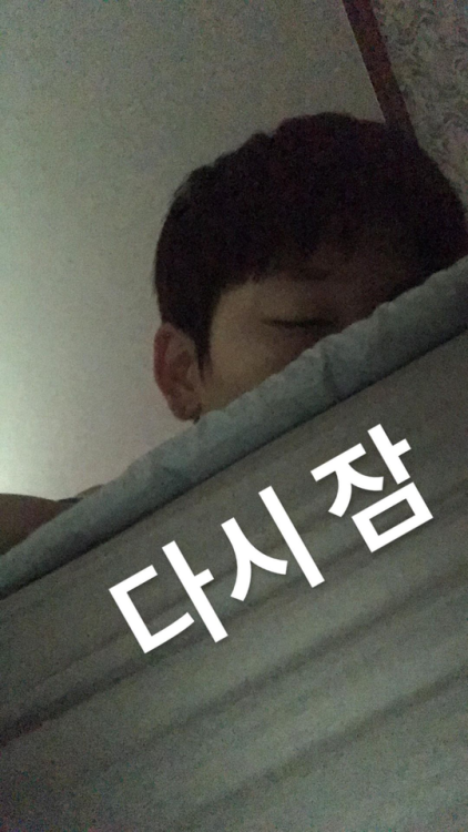 itsbap: Zelo Instagram Story caption: “Back to sleep” trans by kathymyon ; take out with