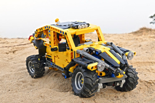 Baja VW Beetle - LEGO Technic 42122 B Model By "grohl"