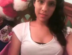 bellacasdearecibo2016:  ajodelpai:  Aquí una petición de una amiga que le gusta esta chica se llama Lisandra y hace vídeo chats no me acuerdo de q pueblo es pero pongo las fotos porq los vídeos son muy largos así que chulita buen provecho 😋😉