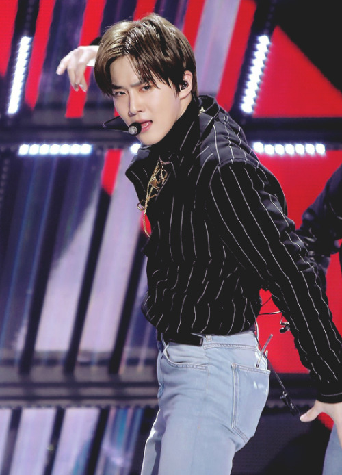 progamerbyun:EXO • 181103