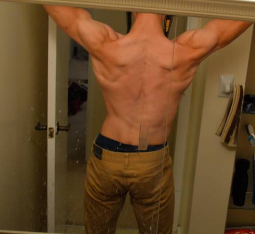 row2ski:  straightmenworshipping:  extremely horny straight stud from canada.   New! Fast Abs without Crunches!  Row2ski.tumblr.com 