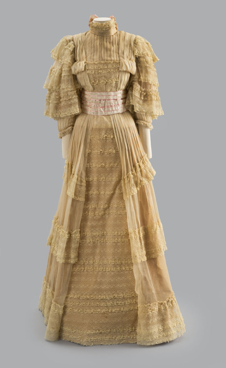 fripperiesandfobs: Callot Soeurs dress ca. 1895From the Albany Institute of History &amp; Art