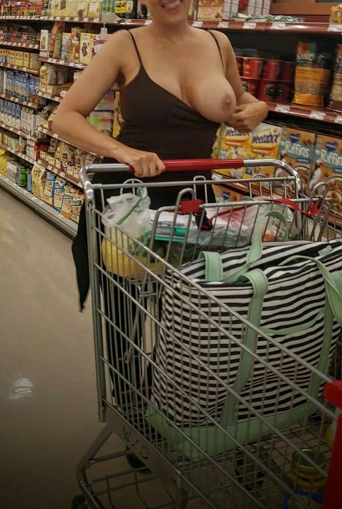 flashinginstores:  Some grocery store one-tit-out flashing anyone? flashinginstores.tumblr.co