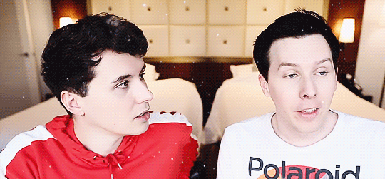 cuddleshowell: enamoured