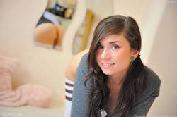 sets-abridged:  The best possible turn of events for Ellia fans. Ellia (SuicideGirls) aka Lyanna - FTV