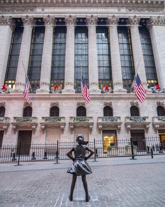 chi-va-piano-arriva-dopo:   Fearless Girl on Wall Street  “Know the power of women