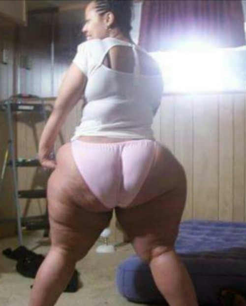 atldirtybirdsfan:  adriena239:  Sit on my face please   Yes