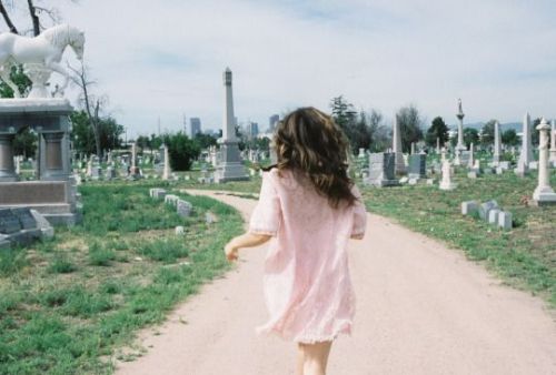 ✞