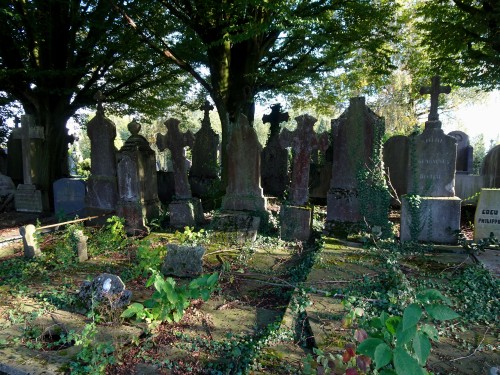 Le Cimetière de Tournai, où est enterré Nours. J’y suis allé pour les 14 ans de son décès.Une bonne 