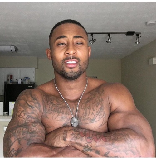 seeker310:  checkmycredentials:  #checkmycredentials   Hot!! Kings!!Fav please Reblog