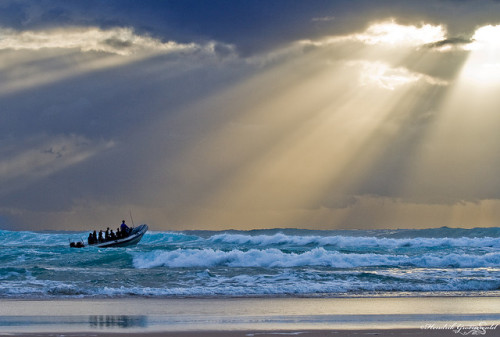 Sunray chasers by Hendrik Groenewald on Flickr.