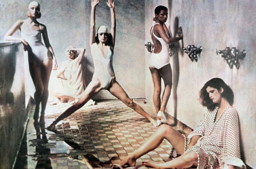 Year: 1975Model(s): Chris Royer, Jaan Stephens, *, Yasmine, *. Photographer: Deborah Turbeville (Vog