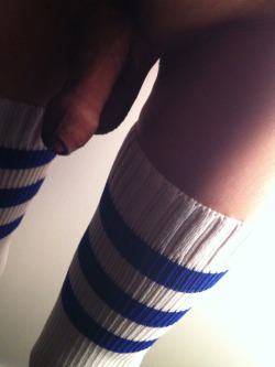 cd-gurl:  SocksSo comfy. So warm.   1 I agree and love mine just like those.