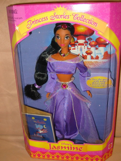 princess-peachie:It’s oddly fascinating seeing the Disney princess toys before the official Disney P