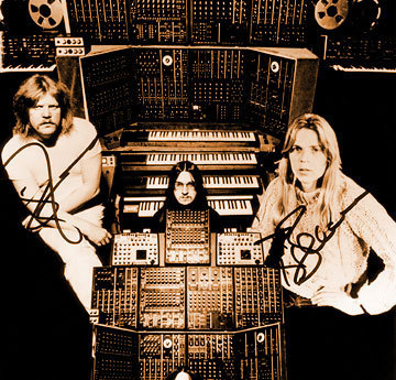 Robert Moog, moog synthesizer, first presented in 1964. Moog Music, USA.In 1968 the album Switched-O