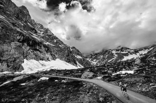 The end of the road, Pre de Madame Carle, Ailefroide. By Stew Rogers (via Pro Bike Roma)