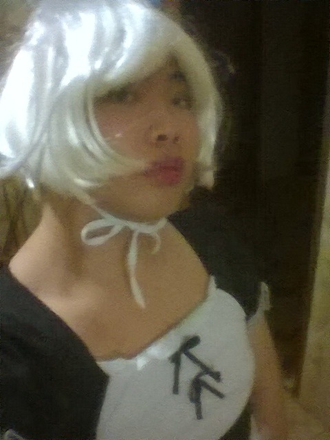 hakuru15:  Heh good old and same old maid outfit