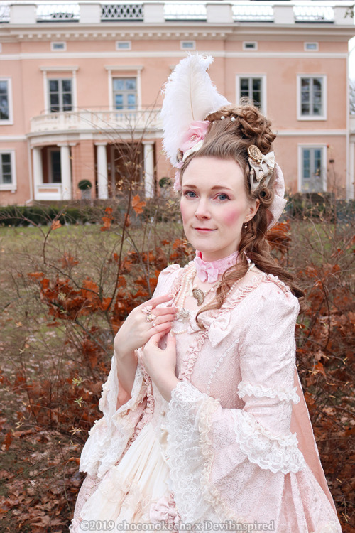 Rococo LadyThis is a collaboration with  @devilinspiredofficial I recently received this Henrietta R