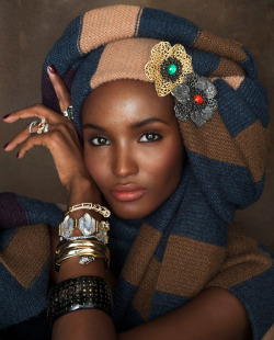 sinnamonscouture:    Fatima Siad Glows for