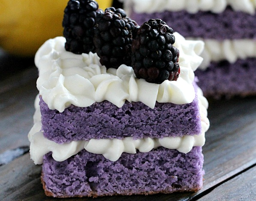 lustingfood:Vanilla Purple Cake with Lemon Buttercream