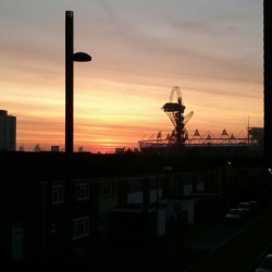 coloursfaded:  Stratford night sky