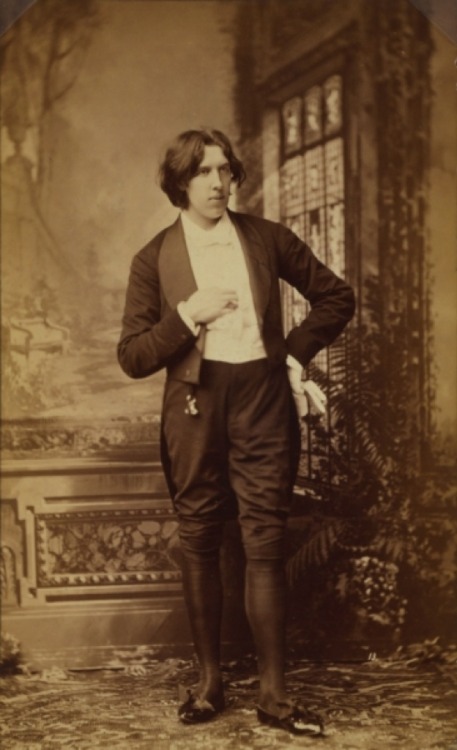 thevictorianlady-blog:Oscar Wilde photographed by Napoleon Sarony, 1882.These photographs were taken