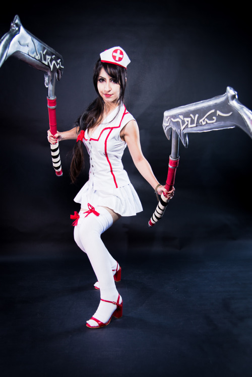 candy-cosplays:  Candy Cosplays as Nurse Akali  League of LegendsCampeonato Brasileiro de League of Legends 2016 - CBLOLPhoto: Bruno Antonucci 