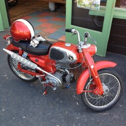 seaweedandgravel:  ‘64 Honda 50 consignment