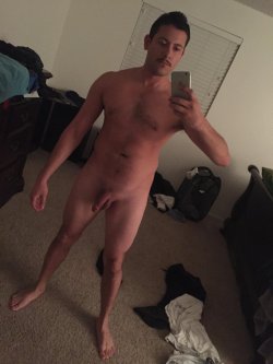 naked-straight-men:  What do yall think  There&rsquo;s more of this at Kirk&rsquo;s stash: http://kirksstash.tumblr.com