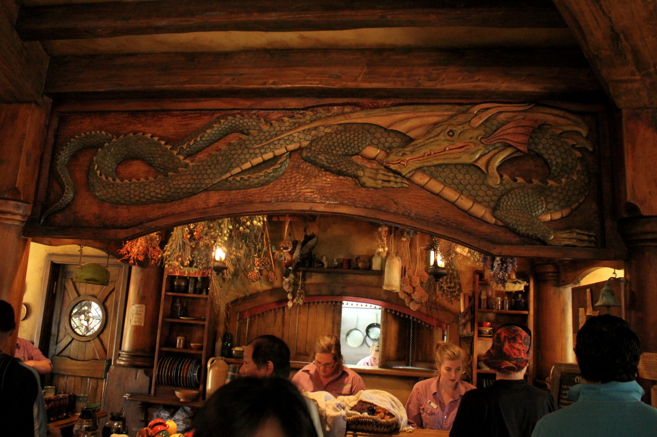 fashbashmash:  My own shots from my trip to Hobbiton yesterday :) Photos: 1. Inside