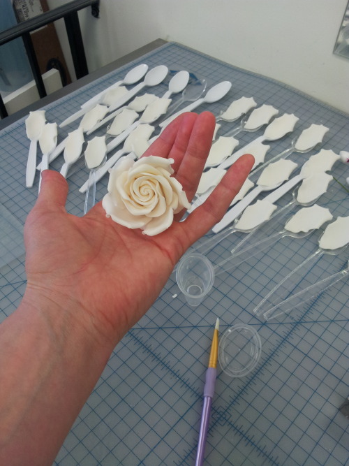 sugarfu:  A pictorial step-by-step of how I make a sugar rose. Actually I do them in batches of seven to ten. I never make just one rose — except for that time I made a rose bigger than my head…! 