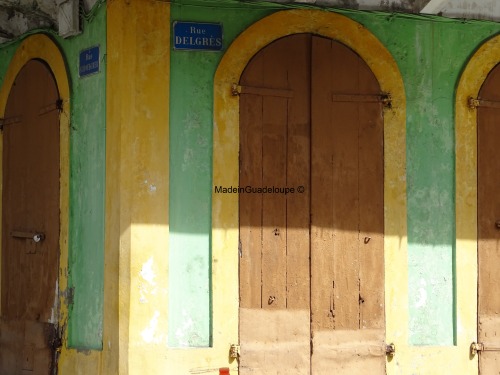 Delgrès Street in Pointe-à-pitre City (Guadeloupe - F.W.I , Caribbean)Rue Delgrè