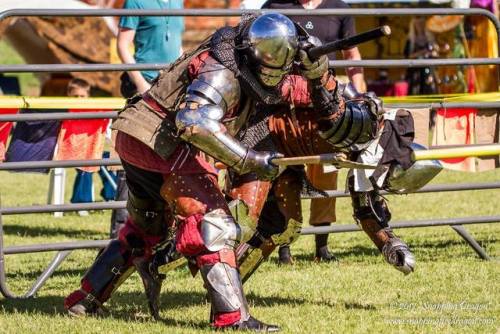 nerdofwar:Fighting at the Armored Combat League nationals. I kicked some ass and showed my 1 vs 1 sk