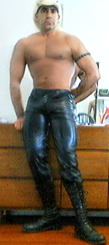 Streetmuscle501 in tight leather jeans and logger boots