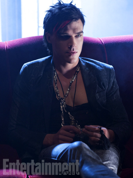panchecco:    ‘American Horror Story: Hotel’ First Look: 10 EW exclusive photos   HERE 