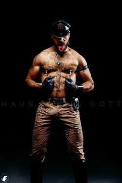 leather-big-wolf:  #obeydaddy  Shot by @hausmeingott .  #BDSM #folsomeurope #domination #musclegay #hotmen #leatherman #leathermen #masterandslave #nïpples #nippleplay #gayhot