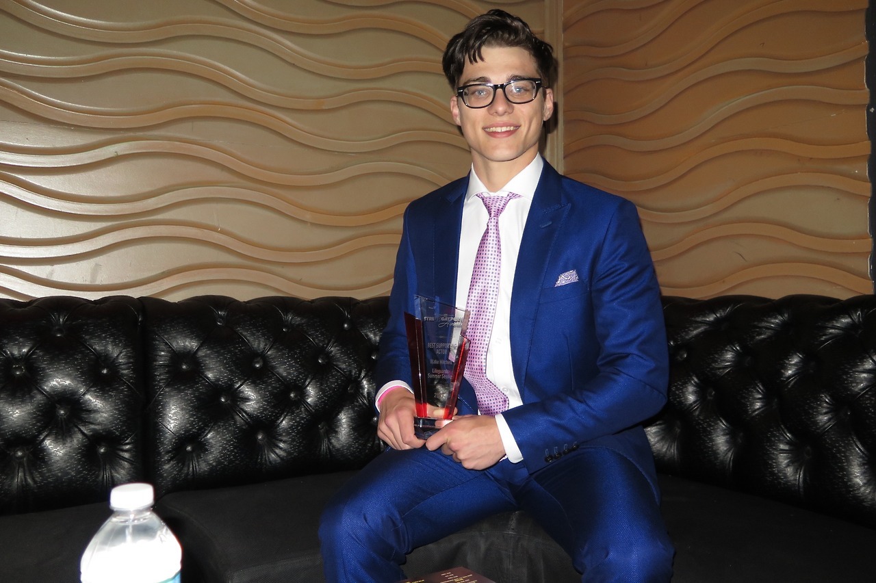 wehonights:  He looks amazing naked, but how fucking sexy is Blake Mitchell in a