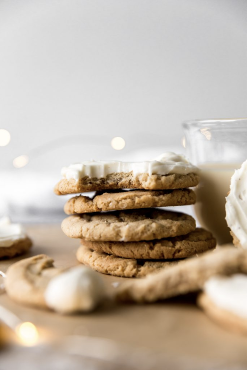 sweetoothgirl:  Frosted Eggnog Cookies