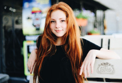 worldofscarlett: Reblogging this post helps me and grants you a special gift from me!